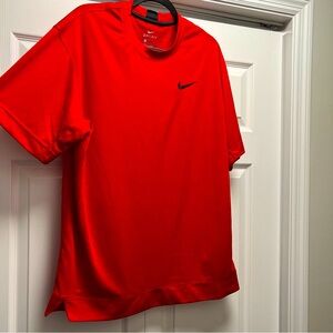 Nike DRI-FIT Running Short Sleeve Shirt Men's Size Large NWOT Fire Engine RED